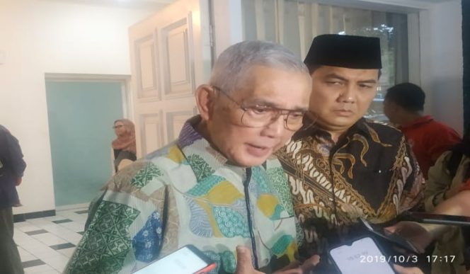 					Mantan wakil Presiden Republik Indonesia ke-6 periode 1993-1998 Try Sutrisno. (BERITA.NEWS/JUN). 