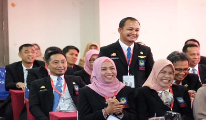 					Salah satu Reformer terbaik yakni Kabag Humas Pemkab Gowa, Indra Wahyudi dalam Diklat Kepemimpinan III lingkup Pemkab Gowa. (BERITA.NEWS/Putri). 