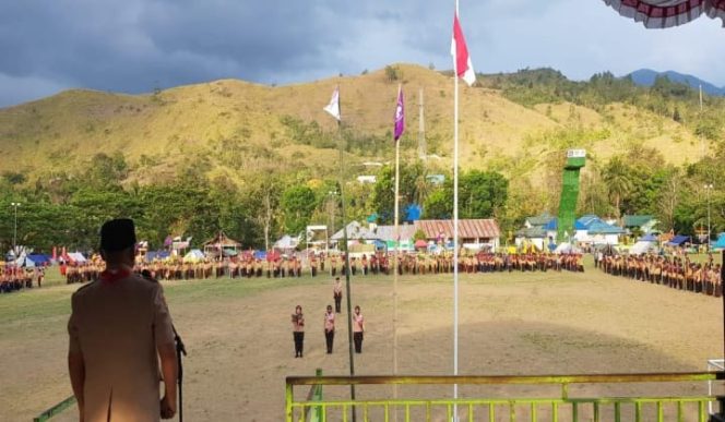 					Bupati Enrekang berikan sambutan di hadapan para siswa saat pembukaan Jambore Pramuka. (BERITA.NEWS/Dodo). 
