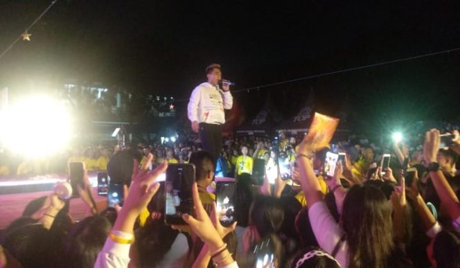 					Fancy Fair SMA Rajawali Makassar hadirkan Jojo Anito. (BERITA.NEWS/Abdul Kadir) 