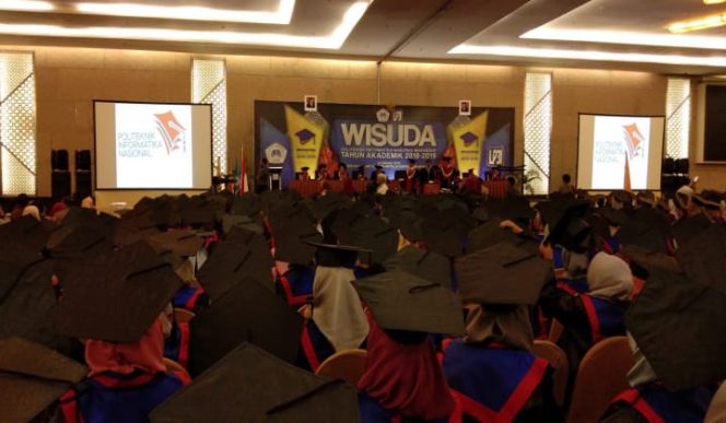 					Polinas Makassar Wisuda 367 Mahasiswa