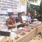 Pemusnahan Rokok dan Botol Miras ilegal oleh Kanwil Bea Cukai Sulbagsel. (BERITA.NEWS/Andi Khaerul).