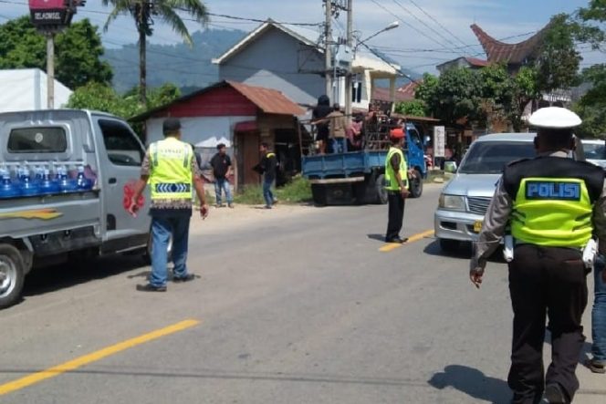 					UPT Torut Razia Pajak Kendaraan, Lima Kendaraan Ditilang