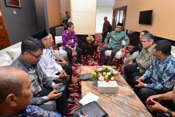 					Gubernur Sulsel Nurdin Abdullah umumkan UMP tahun 2020. (BERITA.NEWS/Andi Khaerul). 
