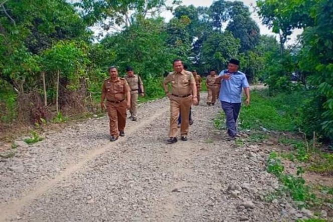 					FOTO: Bupati Luwu Tinjau Lokasi Pembangunan Pasar Desa Keppe Larompong