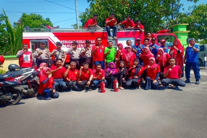 					Damkar Luwu Gelar Pelatihan di Kantor Pengadilan