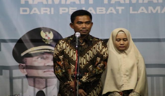 					Kapolres Bantaeng, AKBP Adip Rojikan  bersama Istri. (BERITA.NEWS/Saharuddin). 