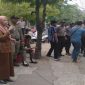 Pemuda Kompak Bontoa unjuk rasa didepan kantor PMD Bulukumba. (BERITA.NEWS/IL).