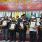 Bupati Bulukumba menerima penghargaan Swasti Saba setelah Wiwerda dan Padapa Tahun 2017. (BERITA.NEWS/IL).