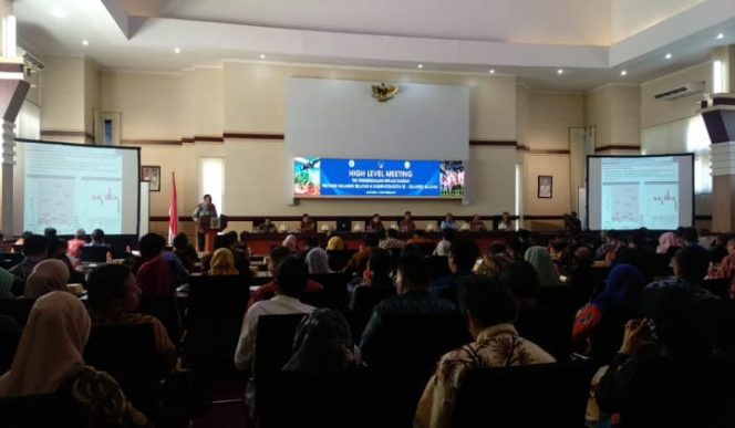 					Gubernur Sulsel Nurdin Abdullah pimpinan High Level Meeting bersama TPID Kabupaten/kota. (BERITA.NEWS/Andi Khaerul). 