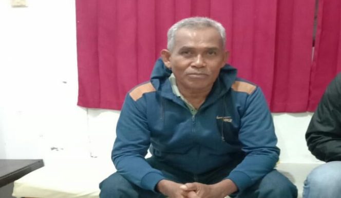 					Pelaku ketika diamankan polisi. (BERITA.NEWS/Sahabuddin Jaya). 