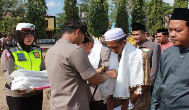 					Pengukuhan Pengurus Dai Kamtibmas Polres Bulukumba. (BERITA.NEWS/IL). 