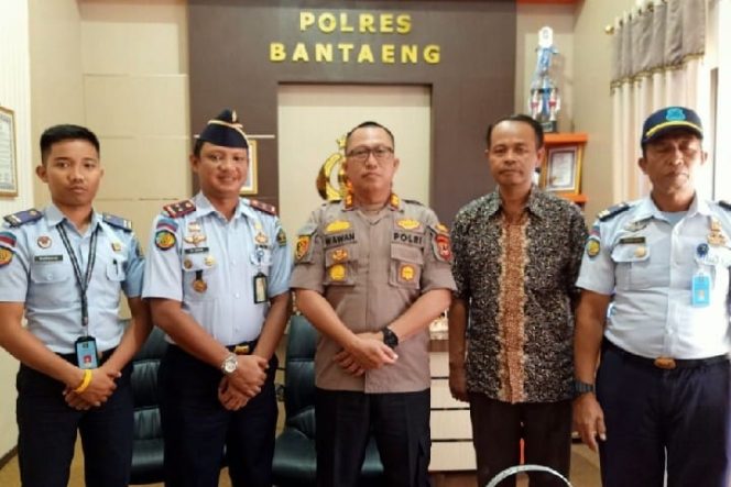 					Jalin Silaturahim, Kepala Rutan Sambangi Kapolres Bantaeng