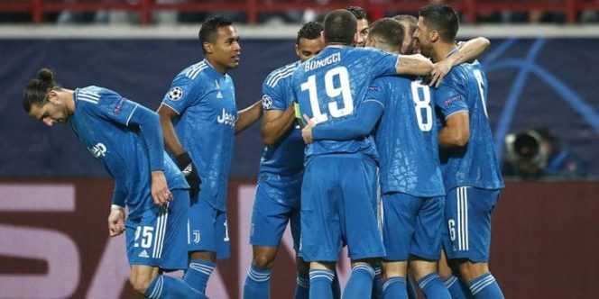 					Para pemain Juventus merayakan gol yang dicetak Aaron Ramsey saat bertemu Lokomotiv Moscow di laga lanjutan Liga Champions, Kamis (7/11/2019) dini hari. (AP Photo)