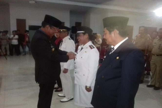 					Bupati Luwu Lantik Pejabat Eselon II dan Camat