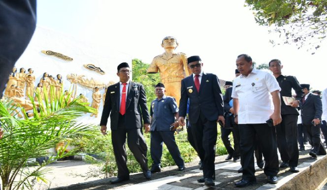 					Gubernur sulsel Nurdin Abdullah di peringatan Hari Korban 40 ribu jiwa.  (BERITA.NEWS/Andi Khaerul). 