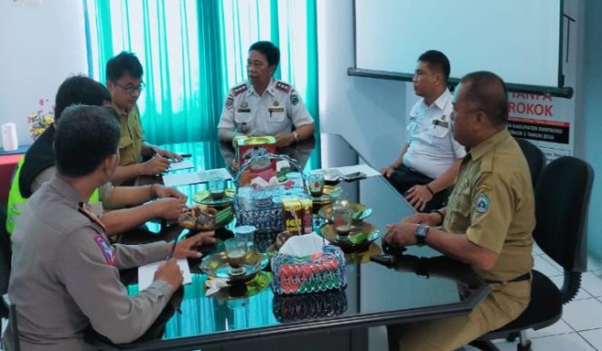 					Rapat kordinasi Satlantas Bantaeng dengan beberapa instansi. (BERITA.NEWS/Saharuddin). 