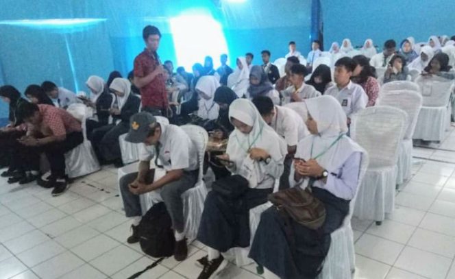 					Siswa SMA. (BERITA.NEWS/Andi Khaerul). 