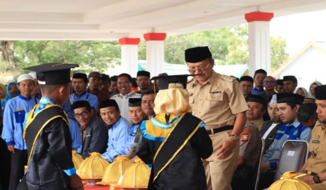 					Wisudah Santri BKPRMI di Lapangan Pastur Kabupaten Jeneponto. (BERITA.NEWS/Muh Ilham). ﻿