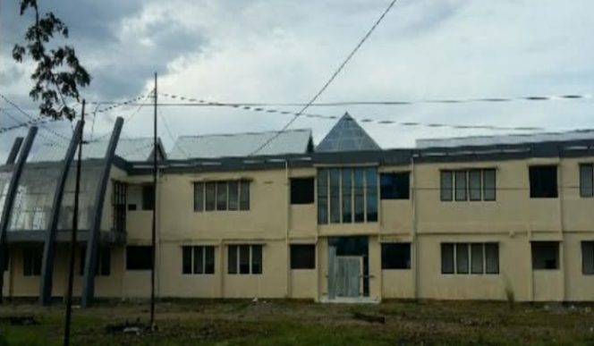 					Pasar modern Laino. (BERITA.NEWS/Laode Nsora). 