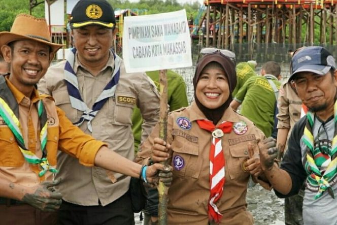 					Pramuka dan “Rimbawan Menanam” Tanam Mangrove dan Bibit MBTS