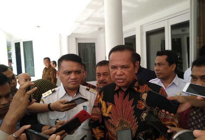 					upati Luwu Basming Mattayang dan Wakilnya Syukur Bijak.