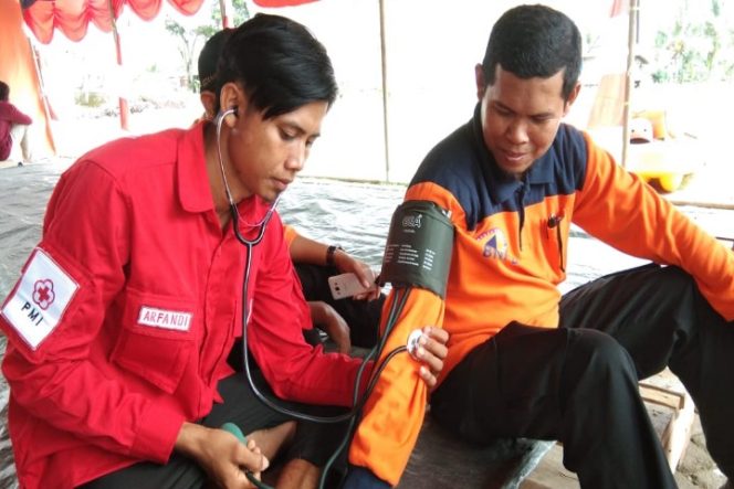 					Siaga Bencana, PMI Luwu Gelar Pemeriksaan Kesehatan untuk Porsenil Posko