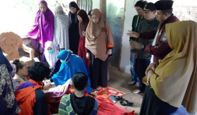 					Rumah duka almarhum Anugrah Putra, korban pendaki yang tewas di Gunung Bawakaraeng. (BERITA.NEWS/Putri). 