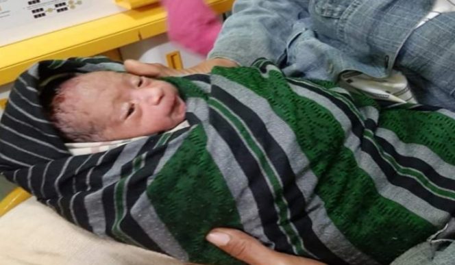 					Bayi malam yang yang di temukan warga yang baru saja di lahirkan. (BERITA.NEWS/IL). ﻿