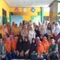 Persatuan orang tua siswa TKIT Al-Fityan Gowa saat mengunjungi Panti Asuhan Amrullah, Limbung Kecamatan Bajeng, Kabupaten Gowa. (Foto: BERITA.NEWS/Putri).