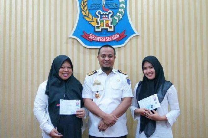 					Dua CPNS Pemprov Sulsel Raih Nilai Tertinggi, Sebelum Tes Sempat Didoakan Wagub