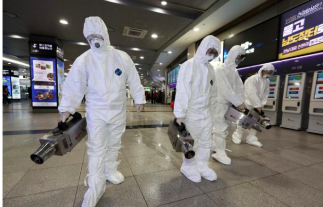 					Wabah virus corona menghantui Wuhan Tiongkok. Pemerintah Indonesia segera mengevakuasi WNI dari Kota Wuhan. (Foto: AFP)