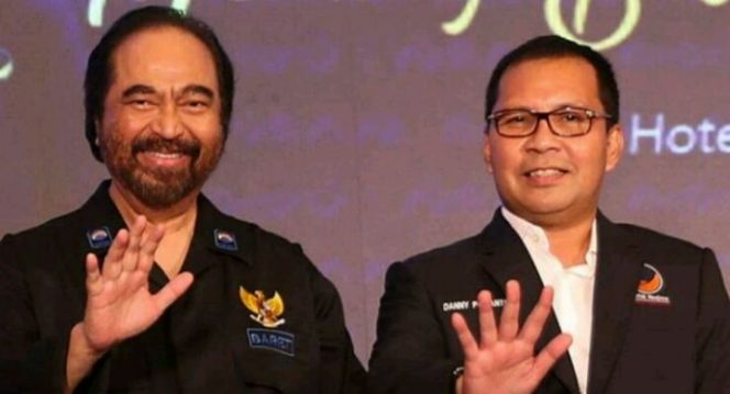 					Ketua Umum Partai NasDem Surya Paloh dan Danny Pomanto.