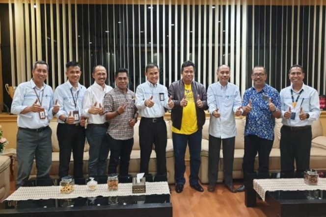 					PLN Setujui Permintaan Bupati Muna terkait Pemindahan Tiang Listrik di Warangga