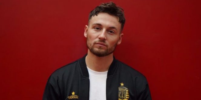 					Marc Klok dikontrak Persija Jakarta selama 4 tahun. (bolanet)