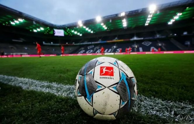 					Penangguhan Bundesliga diperpanjang sampai 30 April.(REUTERS/WOLFGANG RATTAY)