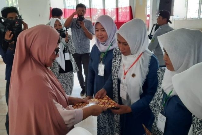 					Buka Muscab, Ketua PKK Luwu Apresiasi Kinerja Bidan