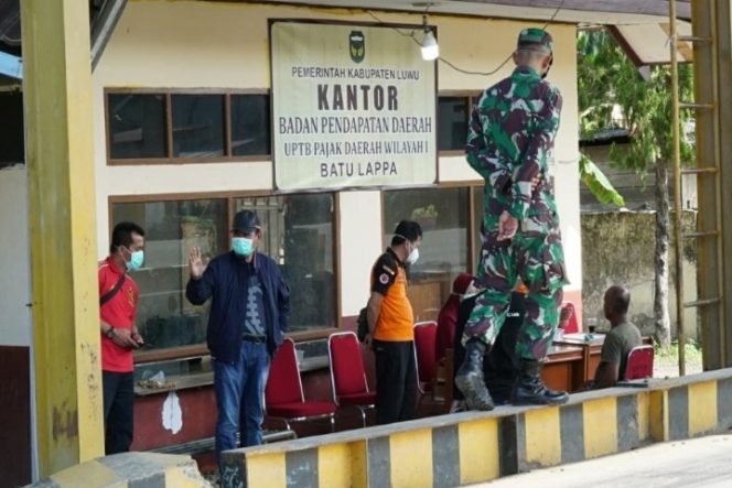					Perketat Pengawasan, Bupati Luwu Kunjungi Posko Batulappa