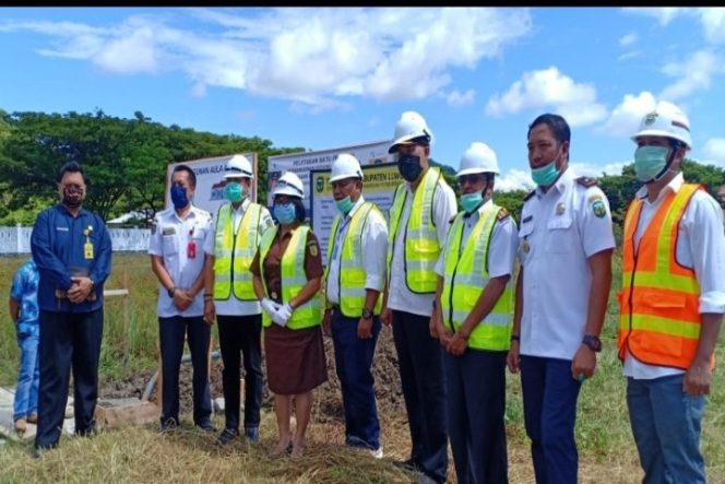 					Peletakan Batu Pertama Pembangunan Gedung Adhyaksa Dilakukan Bupati Luwu