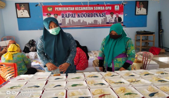 					Setiap Hari, Ratusan Nasi Dus Tersedia Bagi Warga Somba Opu
