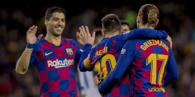 					Luis Suarez, Lionel Messi, dan Antoine Griezmann (AP Photo)