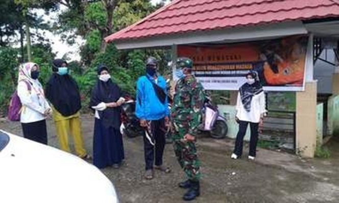 					Tim gugus tugas penanganan Covid-19 di Kabupaten Bantaeng menyasar sejumlah pasar yang ada di Bantaeng, Rabu (27/5/2020) (DISKOMINFO BANTAENG)