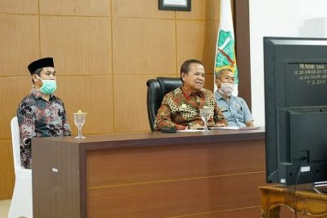 					Wagub Sulsel dan Bupati Luwu Video Conference Laporkan Perkembangan Penanganan Covid-19