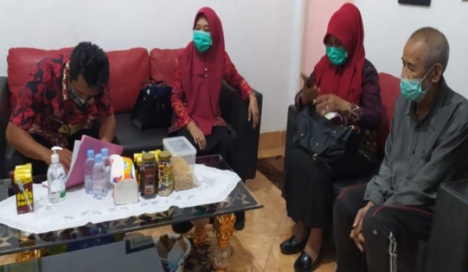 					Puluhan tahun terpisah, TKI Asal Gowa Akhirnya Bertemu Keluarga