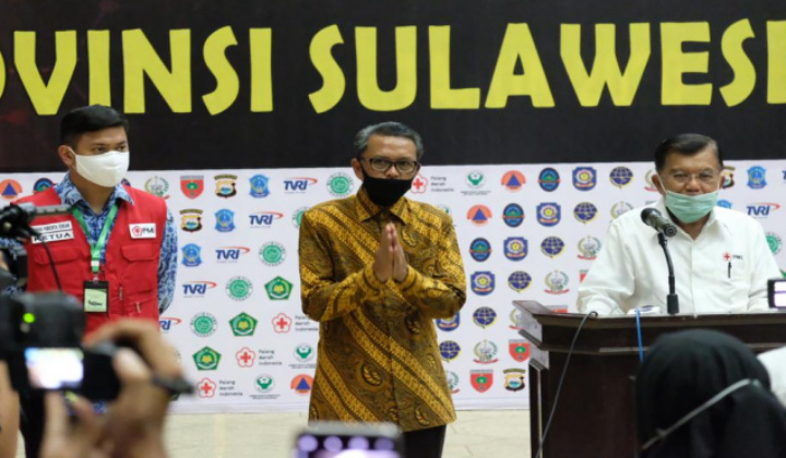 Bupati Gowa, Adnan Purichta Ichsan saat menghadiri pertemuan bersama Ketua PMI Pusat, HM Jusuf Kalla dan Gugus Tugas Penangan Covid-19 Provinsi Sulsel di Gedung Balai Prajurit. (Foto: ist).