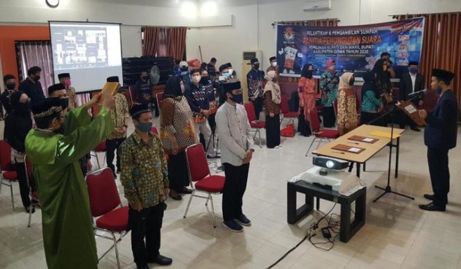 					Ketua KPU Gowa Lantik 501 PPS Dilakukan Secara Virtual