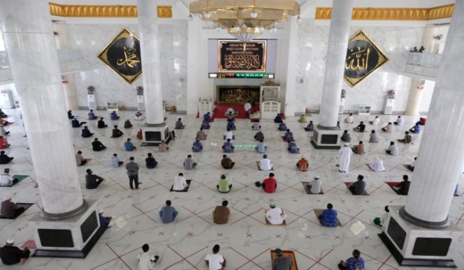 					Masjid Agung Kembali Dibuka, Bupati Gowa Terapkan Protokol Kesehatan