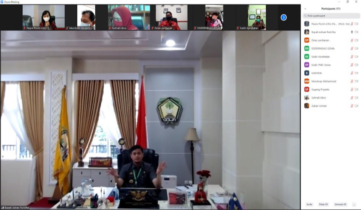 Bupati Gowa, Adnan Purichta Ichsan saat memimpin rapat teleconference. (Foto: berita.news/Putri).