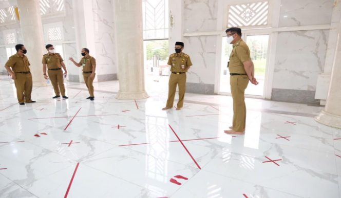 					Jelang Dibuka, Bupati Gowa Tinjau Kesiapan Masjid Agung Syekh Yusuf