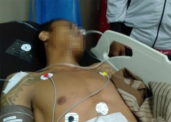 					Korban penikaman, SU terbaring di RSUD Prof Dr HM Anwar Makkatutu, kabupaten Bantaeng. (Foto: Tagar.id)